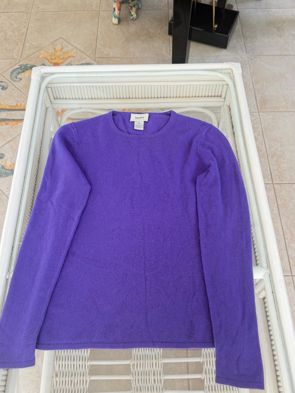 Neiman Marcus Exclusive 100% Cashmere Sweater